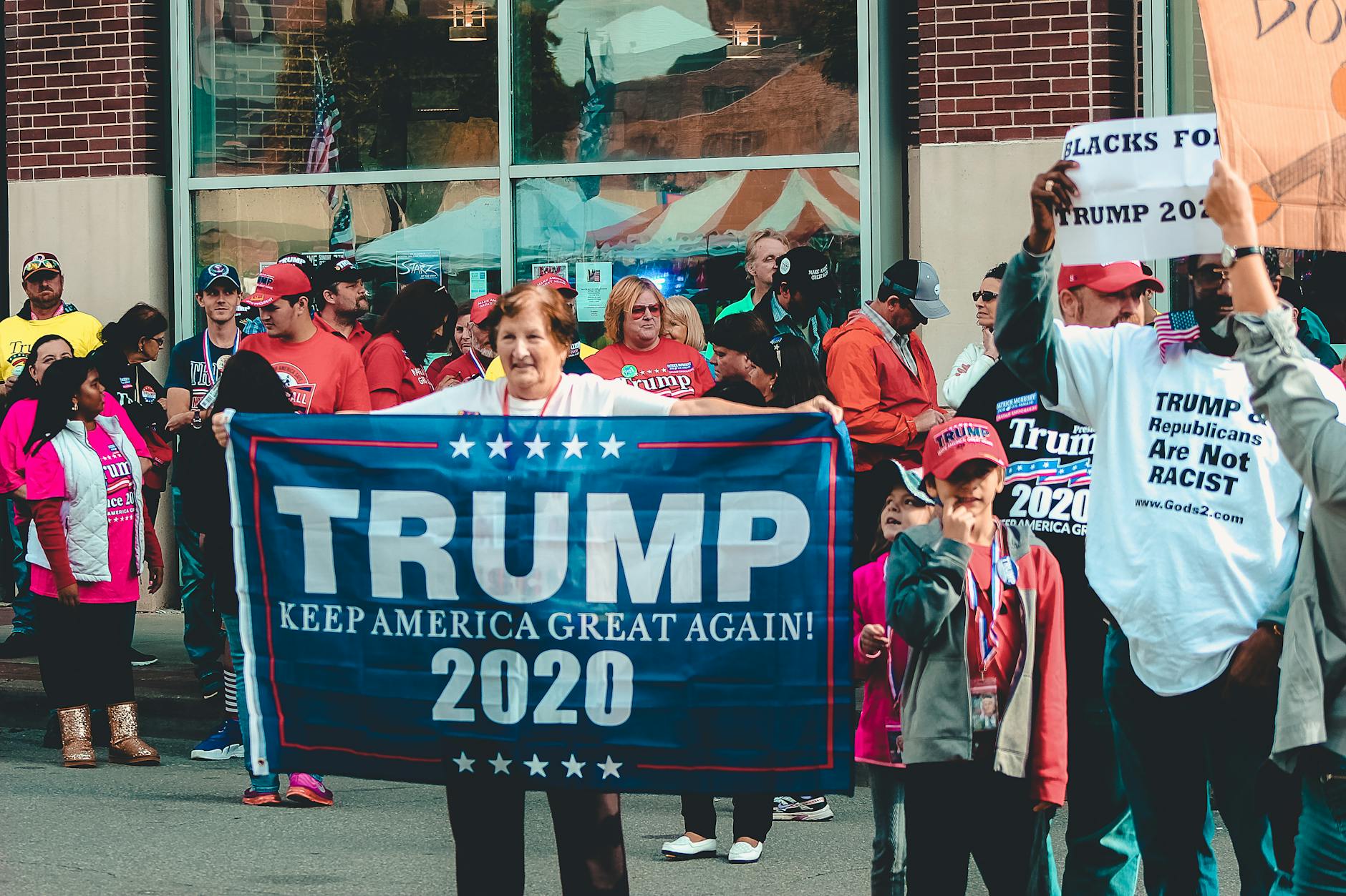 Trump ne yapmaya çalışıyor?