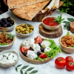 Sağlıklı ve Lezzetli Salata Tarifleri ile Sofralarınızı Renklendirin!